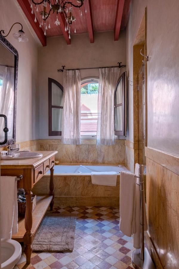 Exclusiva Casa En El Centro Historico De Sevilla מראה חיצוני תמונה